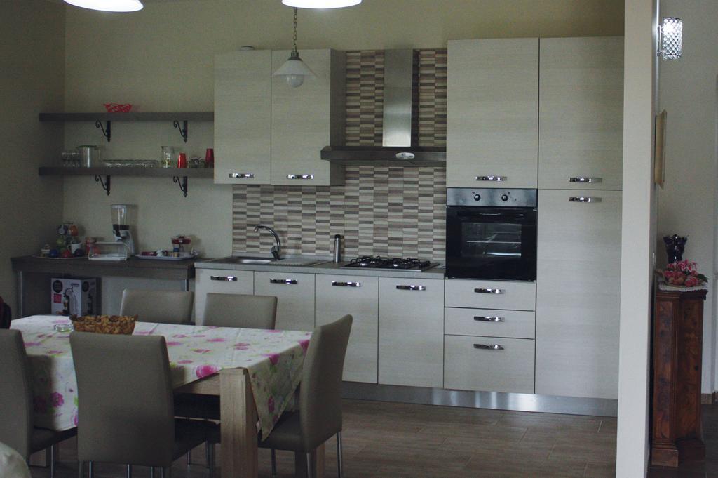 Oasi Di Francesca B&B Pontinia 外观 照片