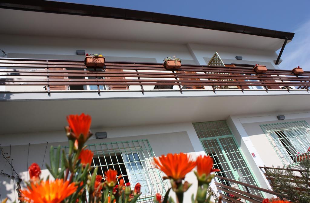 Oasi Di Francesca B&B Pontinia 客房 照片