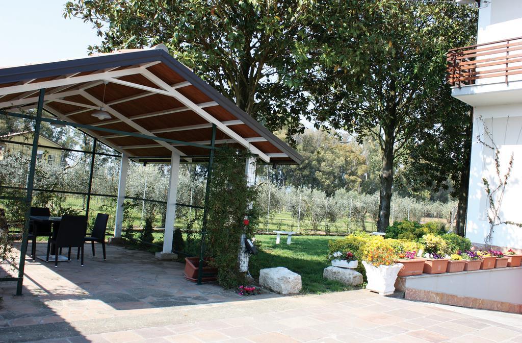 Oasi Di Francesca B&B Pontinia 外观 照片